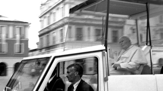 Tak w Zamościu witaliśmy Ojca Świętego Jana Pawła II. Zobacz unikatowe zdjęcia