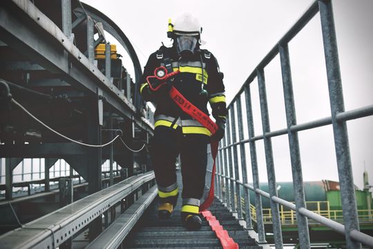 Pow. krasnostawski. Pożary, ewakuacje, ratunek z wysokości - ochotnicy w ogniu ćwiczeń. Pokazali, na co ich stać! [ZDJĘCIA]