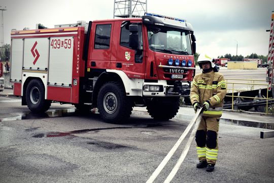 Pow. krasnostawski. Pożary, ewakuacje, ratunek z wysokości - ochotnicy w ogniu ćwiczeń. Pokazali, na co ich stać! [ZDJĘCIA]