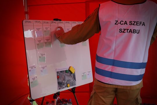 Pow. krasnostawski. Pożary, ewakuacje, ratunek z wysokości - ochotnicy w ogniu ćwiczeń. Pokazali, na co ich stać! [ZDJĘCIA]