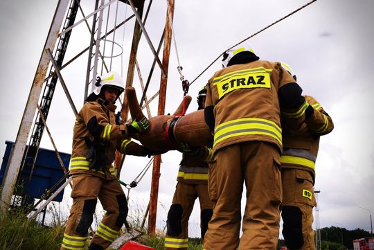 Pow. krasnostawski. Pożary, ewakuacje, ratunek z wysokości - ochotnicy w ogniu ćwiczeń. Pokazali, na co ich stać! [ZDJĘCIA]