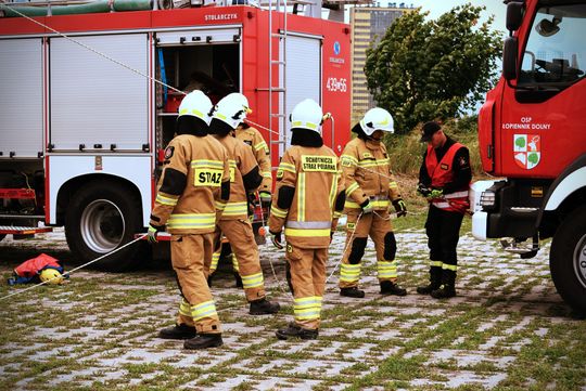 Pow. krasnostawski. Pożary, ewakuacje, ratunek z wysokości - ochotnicy w ogniu ćwiczeń. Pokazali, na co ich stać! [ZDJĘCIA]