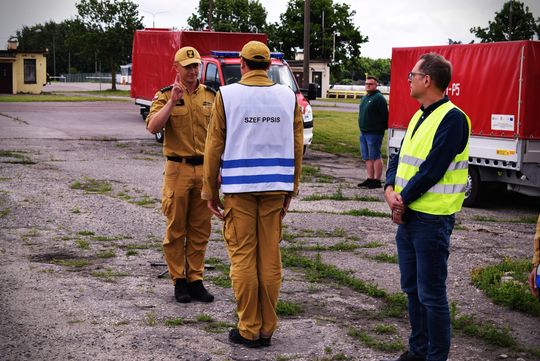 Pow. krasnostawski. Pożary, ewakuacje, ratunek z wysokości - ochotnicy w ogniu ćwiczeń. Pokazali, na co ich stać! [ZDJĘCIA]