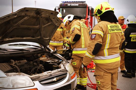 Pow. krasnostawski. Pożary, ewakuacje, ratunek z wysokości - ochotnicy w ogniu ćwiczeń. Pokazali, na co ich stać! [ZDJĘCIA]