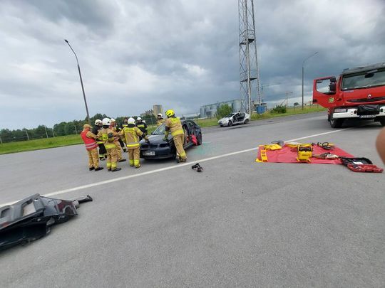 Pow. krasnostawski. Pożary, ewakuacje, ratunek z wysokości - ochotnicy w ogniu ćwiczeń. Pokazali, na co ich stać! [ZDJĘCIA]