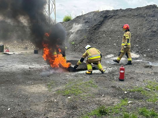 Pow. krasnostawski. Pożary, ewakuacje, ratunek z wysokości - ochotnicy w ogniu ćwiczeń. Pokazali, na co ich stać! [ZDJĘCIA]