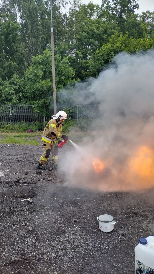 Pow. krasnostawski. Pożary, ewakuacje, ratunek z wysokości - ochotnicy w ogniu ćwiczeń. Pokazali, na co ich stać! [ZDJĘCIA]