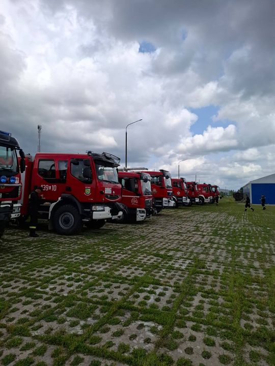 Pow. krasnostawski. Pożary, ewakuacje, ratunek z wysokości - ochotnicy w ogniu ćwiczeń. Pokazali, na co ich stać! [ZDJĘCIA]