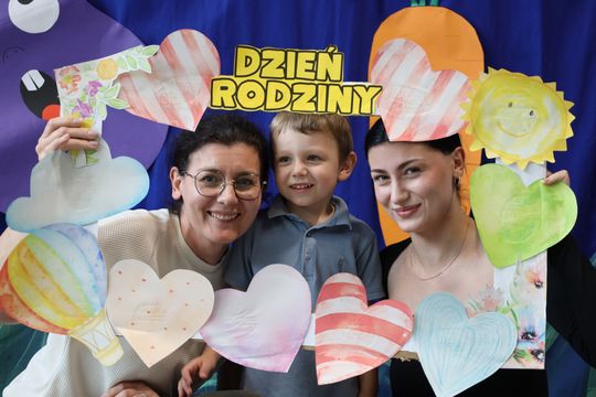 Radosny Dzień Rodziny w Szkole Podstawowej w Leśniowicach [GALERIA ZDJĘĆ]