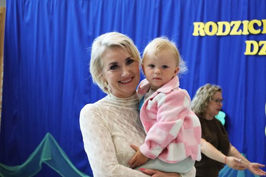 Radosny Dzień Rodziny w Szkole Podstawowej w Leśniowicach [GALERIA ZDJĘĆ]