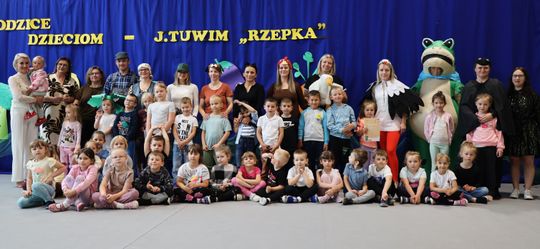 Radosny Dzień Rodziny w Szkole Podstawowej w Leśniowicach [GALERIA ZDJĘĆ]