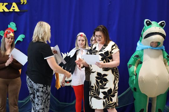 Radosny Dzień Rodziny w Szkole Podstawowej w Leśniowicach [GALERIA ZDJĘĆ]