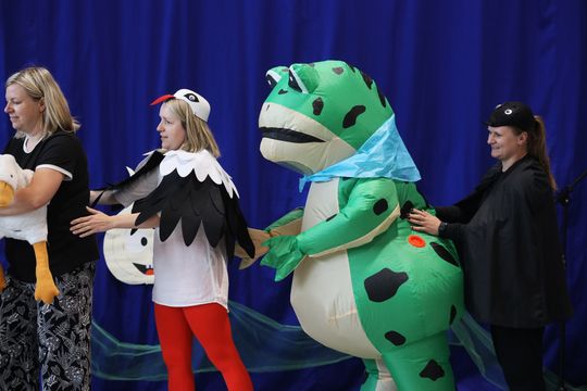 Radosny Dzień Rodziny w Szkole Podstawowej w Leśniowicach [GALERIA ZDJĘĆ]