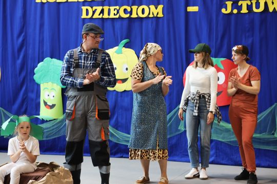 Radosny Dzień Rodziny w Szkole Podstawowej w Leśniowicach [GALERIA ZDJĘĆ]