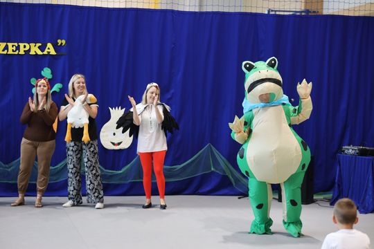 Radosny Dzień Rodziny w Szkole Podstawowej w Leśniowicach [GALERIA ZDJĘĆ]