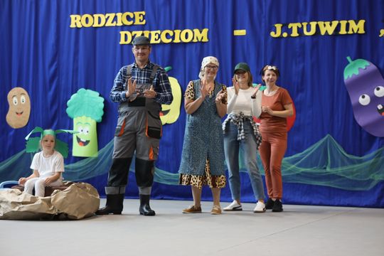 Radosny Dzień Rodziny w Szkole Podstawowej w Leśniowicach [GALERIA ZDJĘĆ]