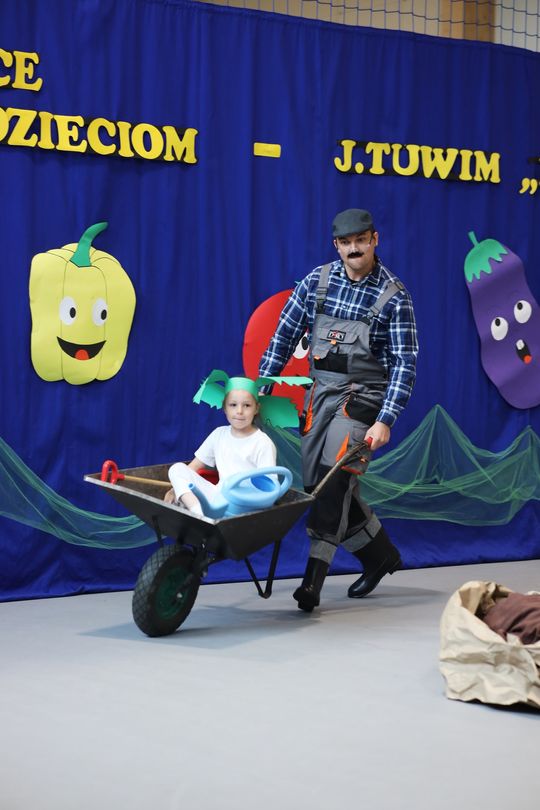 Radosny Dzień Rodziny w Szkole Podstawowej w Leśniowicach [GALERIA ZDJĘĆ]