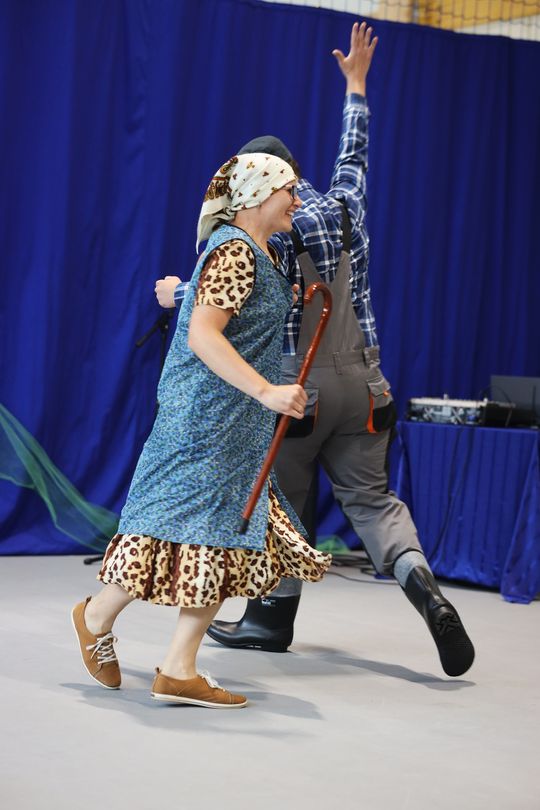 Radosny Dzień Rodziny w Szkole Podstawowej w Leśniowicach [GALERIA ZDJĘĆ]