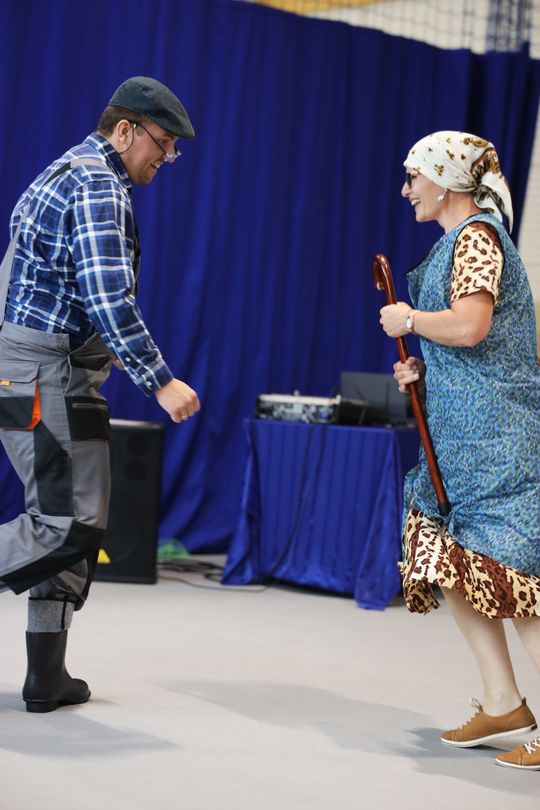 Radosny Dzień Rodziny w Szkole Podstawowej w Leśniowicach [GALERIA ZDJĘĆ]