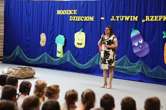 Radosny Dzień Rodziny w Szkole Podstawowej w Leśniowicach [GALERIA ZDJĘĆ]