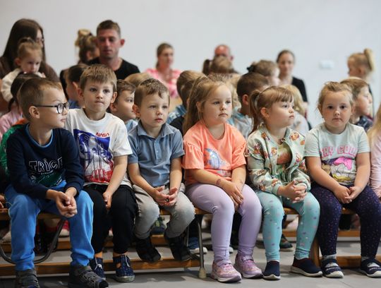 Radosny Dzień Rodziny w Szkole Podstawowej w Leśniowicach [GALERIA ZDJĘĆ]