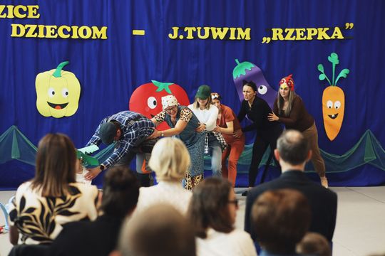 Radosny Dzień Rodziny w Szkole Podstawowej w Leśniowicach [GALERIA ZDJĘĆ]