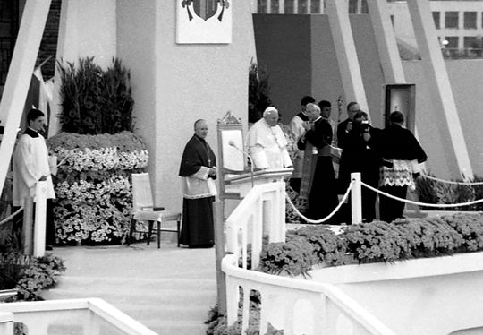 Tak w Zamościu witaliśmy Ojca Świętego Jana Pawła II. Zobacz unikatowe zdjęcia