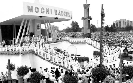 Tak w Zamościu witaliśmy Ojca Świętego Jana Pawła II. Zobacz unikatowe zdjęcia