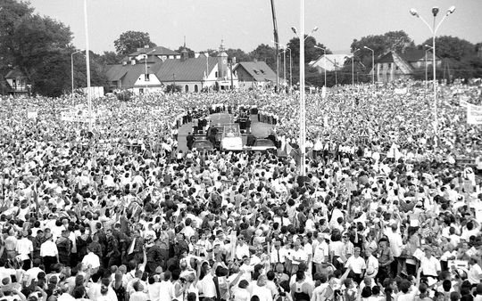 Tak w Zamościu witaliśmy Ojca Świętego Jana Pawła II. Zobacz unikatowe zdjęcia