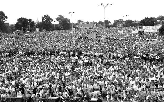 Tak w Zamościu witaliśmy Ojca Świętego Jana Pawła II. Zobacz unikatowe zdjęcia