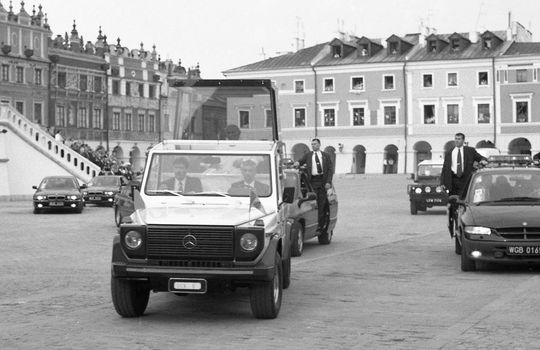 Tak w Zamościu witaliśmy Ojca Świętego Jana Pawła II. Zobacz unikatowe zdjęcia