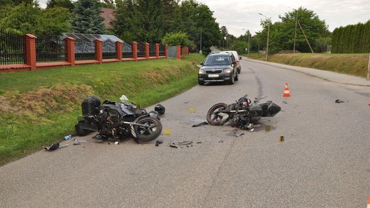 Krasnystaw. Dwa motory roztrzaskane. Dwóch kierowców zabrano do szpitala [ZDJĘCIA]