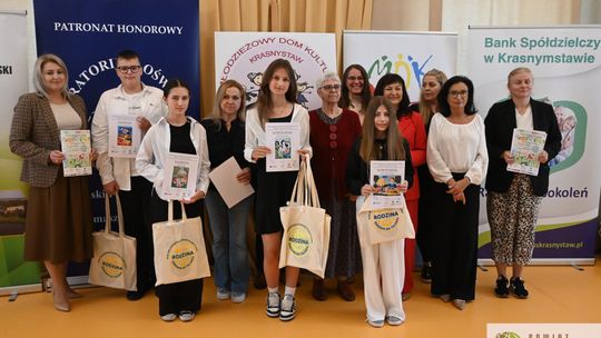 13 czerwca w Młodzieżowym Domu Kultury w Krasnymstawie odbyło się wręczenie dyplomów i nagród laureatom konkursu „Rodzina na sportowo”.