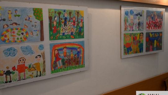 13 czerwca w Młodzieżowym Domu Kultury w Krasnymstawie odbyło się wręczenie dyplomów i nagród laureatom konkursu „Rodzina na sportowo”.