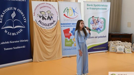 13 czerwca w Młodzieżowym Domu Kultury w Krasnymstawie odbyło się wręczenie dyplomów i nagród laureatom konkursu „Rodzina na sportowo”.