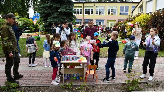 Krasnystaw: Rodzinne serca biją razem - piknik w Przedszkolu nr 4 [GALERIA ZDJĘĆ]