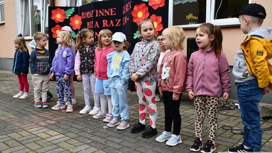 Krasnystaw: Rodzinne serca biją razem - piknik w Przedszkolu nr 4 [GALERIA ZDJĘĆ]