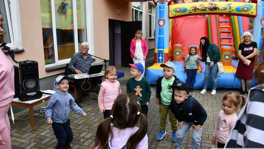 Krasnystaw: Rodzinne serca biją razem - piknik w Przedszkolu nr 4 [GALERIA ZDJĘĆ]