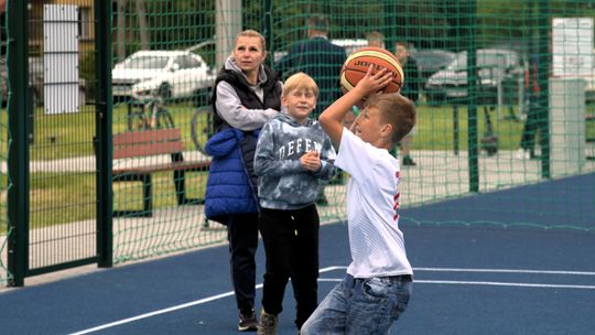 Oficjalne otwarcie boiska wielofunkcyjnego przy ul. Makowej w Chełmie [GALERIA ZDJĘĆ]
