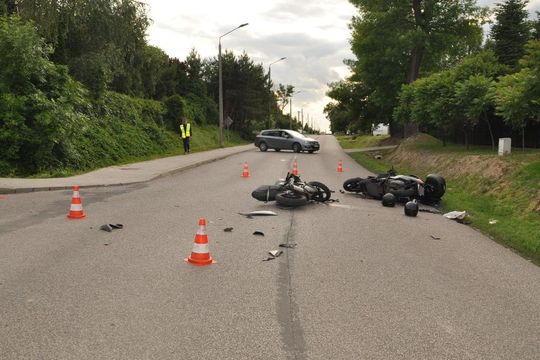 Krasnystaw. Dwa motory roztrzaskane. Dwóch kierowców zabrano do szpitala [ZDJĘCIA]