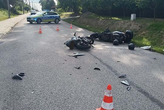 Krasnystaw. Dwa motory roztrzaskane. Dwóch kierowców zabrano do szpitala [ZDJĘCIA]