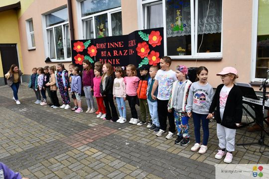 Krasnystaw: Rodzinne serca biją razem - piknik w Przedszkolu nr 4 [GALERIA ZDJĘĆ]