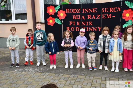 Krasnystaw: Rodzinne serca biją razem - piknik w Przedszkolu nr 4 [GALERIA ZDJĘĆ]