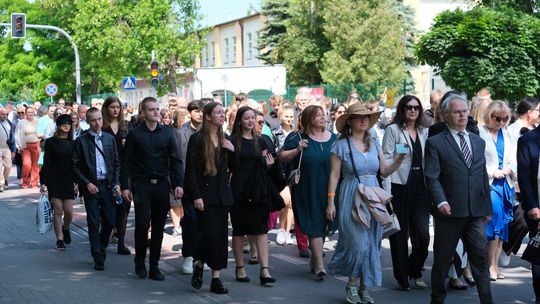 V Zjazd Absolwentów i Nauczycieli i 75-lecie II Liceum Ogólnokształcącego w Chełmie cz. I [GALERIA ZDJĘĆ]