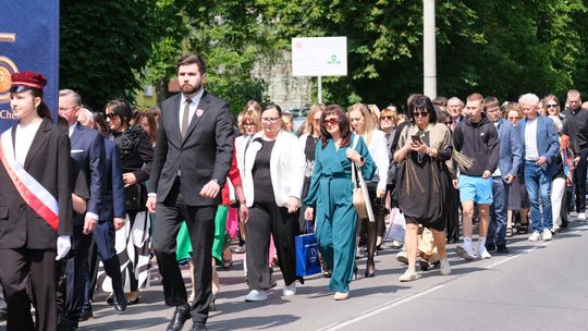 V Zjazd Absolwentów i Nauczycieli i 75-lecie II Liceum Ogólnokształcącego w Chełmie cz. I [GALERIA ZDJĘĆ]