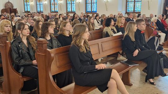 V Zjazd Absolwentów i Nauczycieli i 75-lecie II Liceum Ogólnokształcącego w Chełmie cz. I [GALERIA ZDJĘĆ]