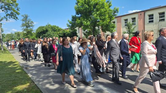 V Zjazd Absolwentów i Nauczycieli i 75-lecie II Liceum Ogólnokształcącego w Chełmie cz. I [GALERIA ZDJĘĆ]