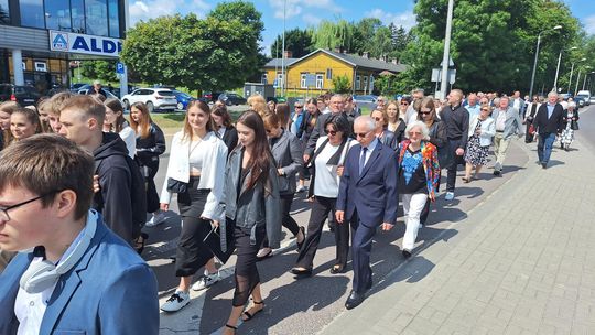 V Zjazd Absolwentów i Nauczycieli i 75-lecie II Liceum Ogólnokształcącego w Chełmie cz. I [GALERIA ZDJĘĆ]