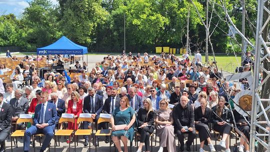 V Zjazd Absolwentów i Nauczycieli i 75-lecie II Liceum Ogólnokształcącego w Chełmie cz. II [GALERIA ZDJĘĆ]