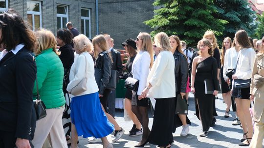 V Zjazd Absolwentów i Nauczycieli i 75-lecie II Liceum Ogólnokształcącego w Chełmie cz. II [GALERIA ZDJĘĆ]